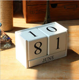 Office Table Wood Calender